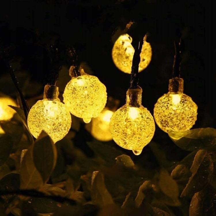 GIRLANDA-OGRODOWA-SOLARNA-X100-KULE-10M-LAMPKI-LED-BIALY-CIEPLY-ZESTAW-IP65-Cechy-dodatkowe-wodoodpornosc-zasilanie-energia-sloneczna.jpg