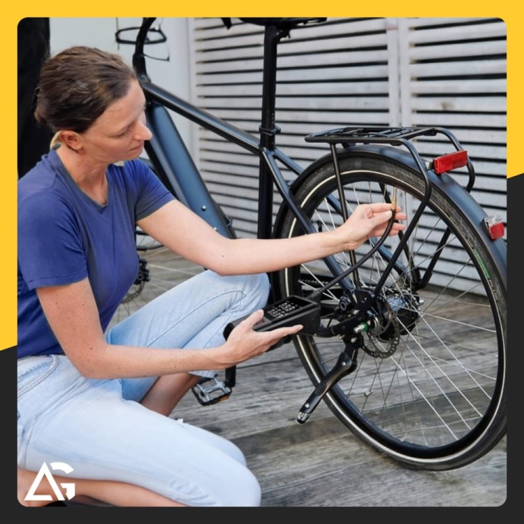 KOMPRESOR-ROWEROWY-SAMOCHODOWY-AKUMULATOROWY-POMPKA-SPREZARKA-POWERBANK-80W-Model-DO-KOL-ROWERU-OPON-80W-ROWEROWA-ELEKTRYCZNA-AKU.jpg